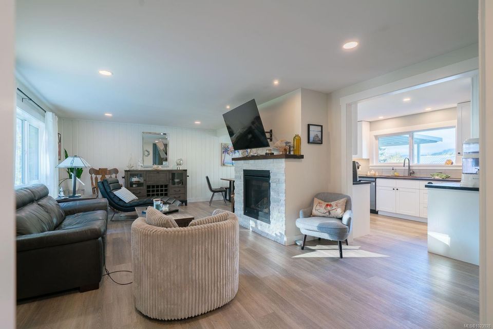 7801-7807-beaver-creek-alberni-valley-port-alberni-05