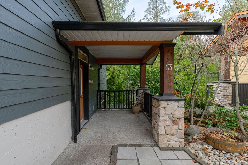 2363-demamiel-sunriver-sooke-03