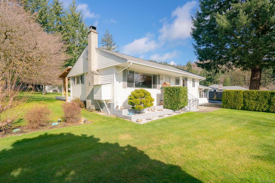 6785-cherry-creek-port-alberni-port-alberni-03