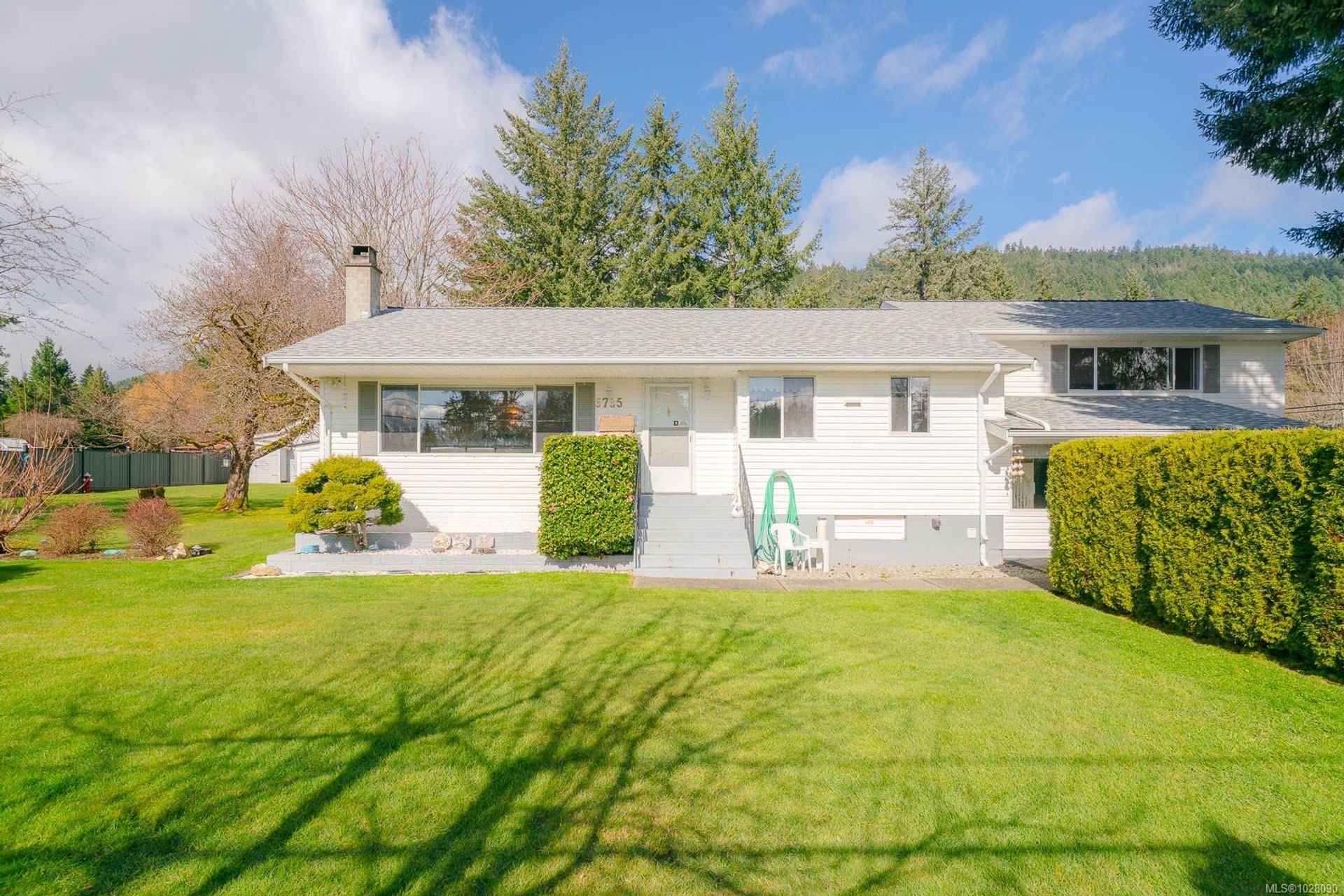 6785 Cherry Creek Road, Port Alberni