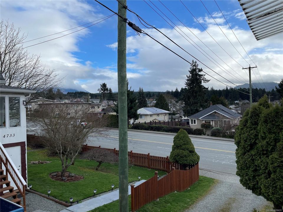 4765-redford-port-alberni-port-alberni-03