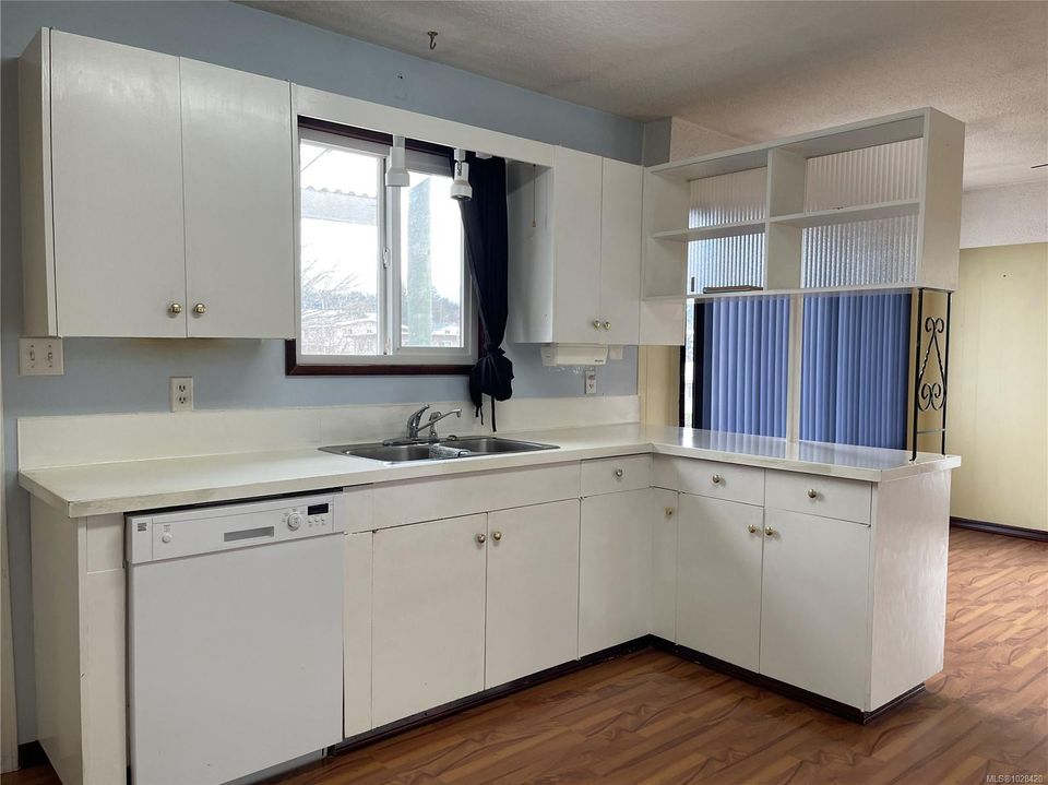 4765-redford-port-alberni-port-alberni-05