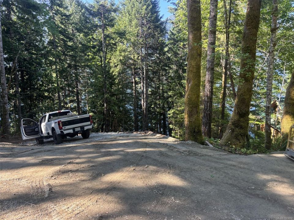 19350-pacific-rim-sproat-lake-port-alberni-04