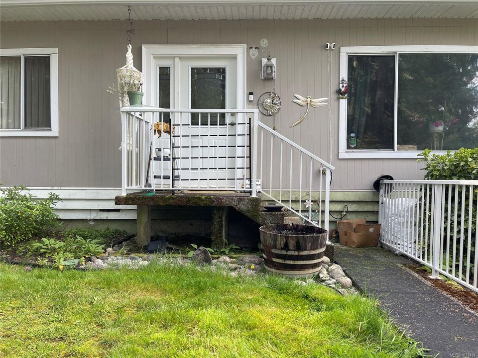 6351-renton-alberni-valley-port-alberni-03