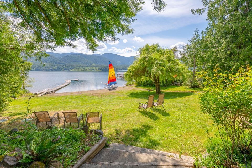 9242-stirling-arm-sproat-lake-port-alberni-01