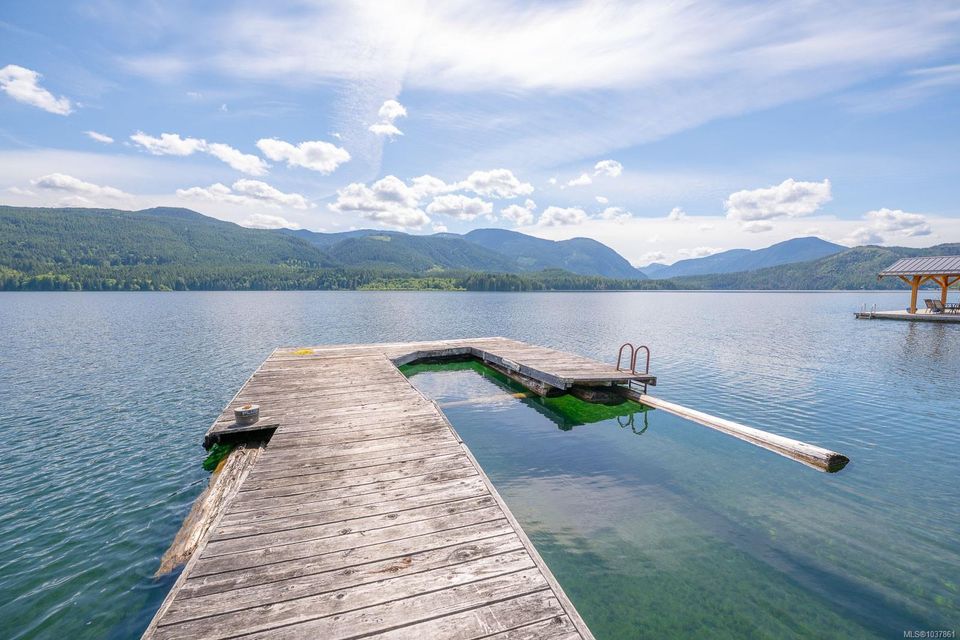 9242-stirling-arm-sproat-lake-port-alberni-02
