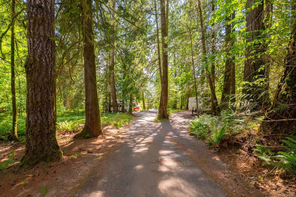 9242-stirling-arm-sproat-lake-port-alberni-04