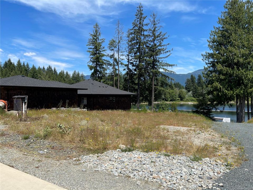 11254-pine-sproat-lake-port-alberni-03