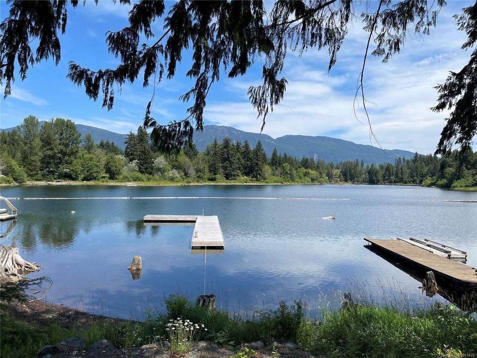 11258-pine-sproat-lake-port-alberni-01