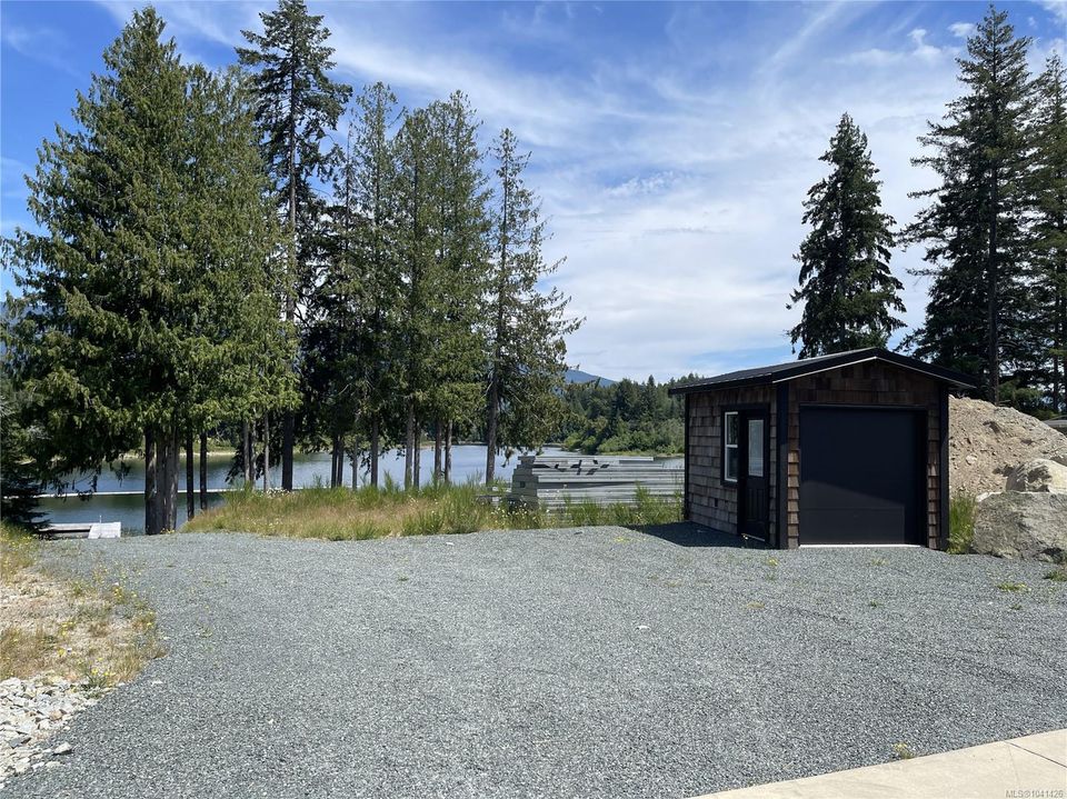 11258-pine-sproat-lake-port-alberni-04
