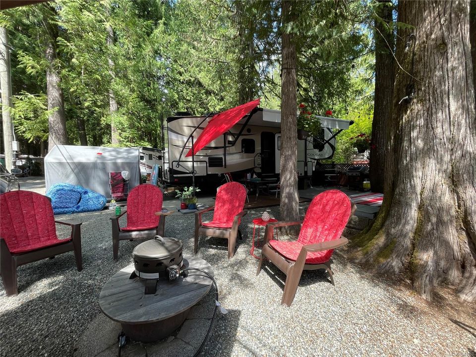 10324-lakeshore-sproat-lake-port-alberni-03