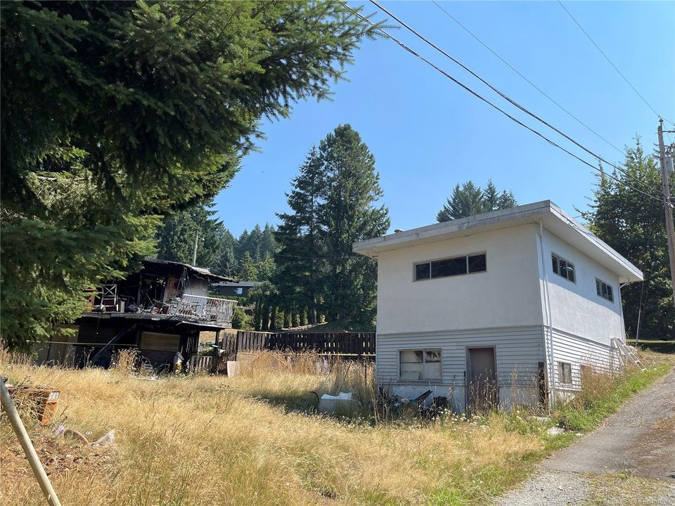 2502-16th-port-alberni-port-alberni-04