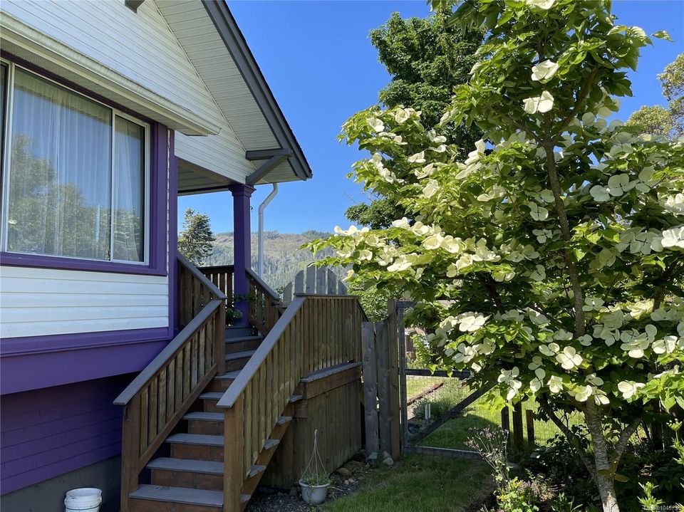 2629-2nd-port-alberni-port-alberni-04