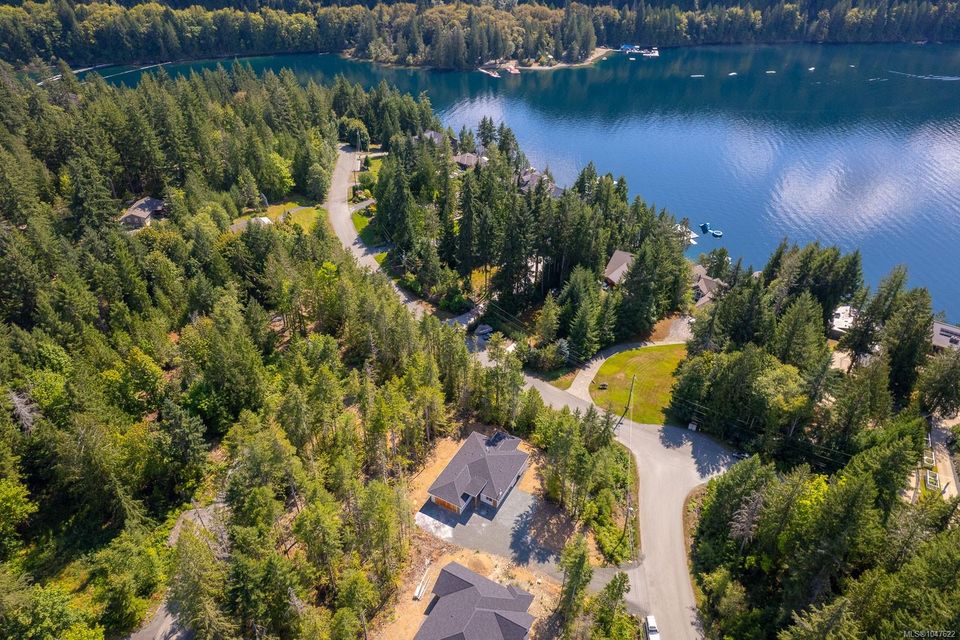 8423-sander-sproat-lake-port-alberni-03