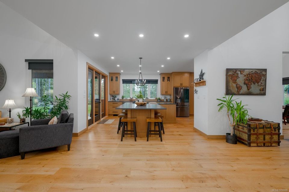 5625-willow-alberni-valley-port-alberni-04