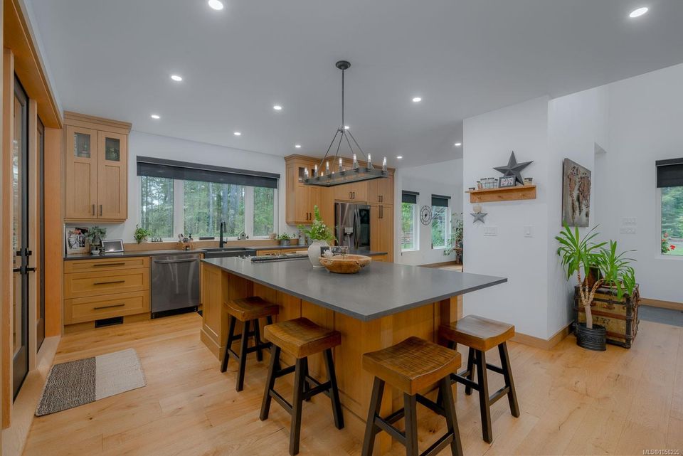 5625-willow-alberni-valley-port-alberni-05