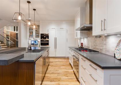 262233082-8 at 4090 Almondel Road, Bayridge, West Vancouver