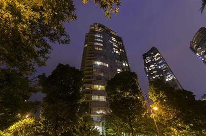 262087171-19 at 2806 - 583 Beach Crescent, Yaletown, Vancouver West