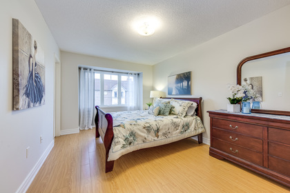 mls-28 at 118 - 80 Acorn Place, Hurontario, Mississauga