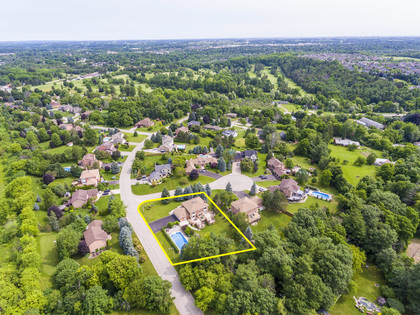 boundary-mls-14-01 at 2 Appelbe Court, Georgetown, Halton Hills