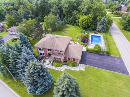 mls-2 at 2 Appelbe Court, Georgetown, Halton Hills