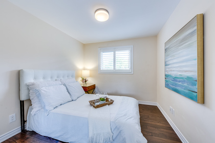 mls-47 at 68 Osborne Crescent, College Park, Oakville