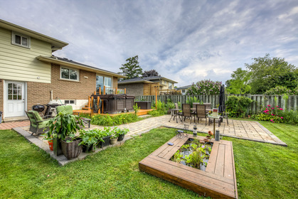 mls-64 at 68 Osborne Crescent, College Park, Oakville