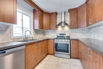 1-16 at 5274 Huntingfield Drive, Hurontario, Mississauga