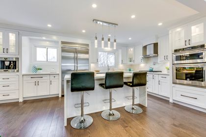 mls-17 at 10 Dunvegan Drive, South Richvale, Richmond Hill