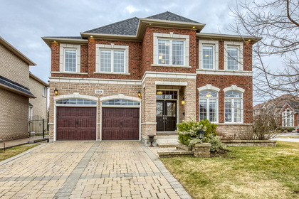 mls-1 at 2395 Tesla Crescent, Iroquois Ridge North, Oakville