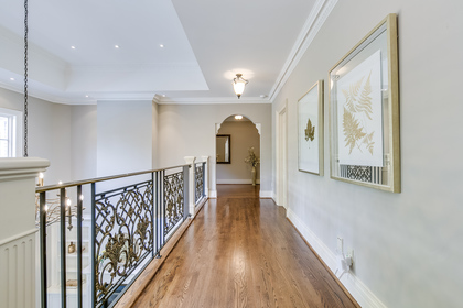 2nd Floor Landing - 55 Arbour Dr, Oakville - Elite3 & Team at 55 Arbour Drive, Eastlake, Oakville