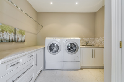 2nd Floor Laundry - 55 Arbour Dr, Oakville - Elite3 & Team at 55 Arbour Drive, Eastlake, Oakville