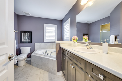 Master Ensuite- 1552 Farmstead Dr, Milton - Elite3 & Team at 1552 Farmstead Drive, Ford, Milton