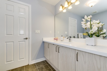 Master Ensuite - 5414 Oscar Peterson Blvd, Mississauga - Elite3 & Team at 5414 Oscar Peterson Boulevard, Churchill Meadows, Mississauga