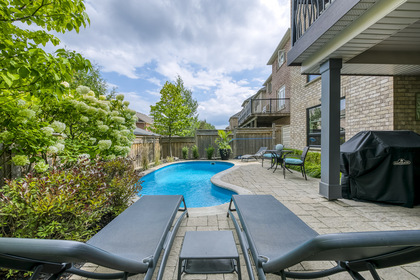 Backyard - Sylvia Dr, Oakville - Elite3 & Team at 2443 Sylvia Drive, Iroquois Ridge North, Oakville