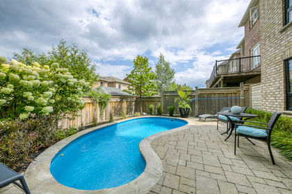 Backyard - Sylvia Dr, Oakville - Elite3 & Team at 2443 Sylvia Drive, Iroquois Ridge North, Oakville