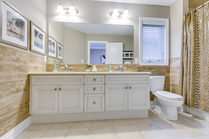 Main Bathroom - 3196 Preserve Dr, Oakville - Elite3 & Team at 3196 Preserve Drive, Rural Oakville, Oakville