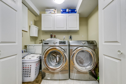 Laundry Room - 2407 Stefi Tr, Oakville - Elite3 & Team at 2407 Stefi Trail, River Oaks, Oakville