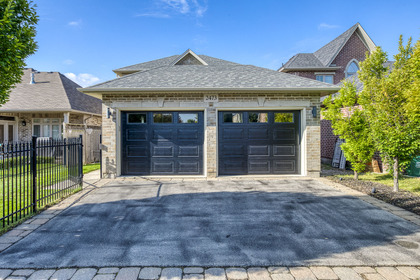 Backyard - 2473 Eighth Line, Oakville - Elite3 & Team at 2473 Eighth Line, Iroquois Ridge North, Oakville