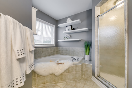 Master Ensuite - 368 Kittridge Rd, Oakville - Elite3 & Team at 368 Kittridge Road, Iroquois Ridge North, Oakville