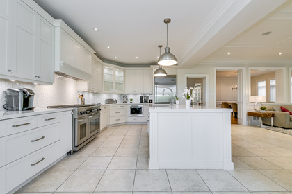 Kitchen - 2415 Lyndhurst Dr, Oakville - Elite3 & Team at 2415 Lyndhurst Drive, Iroquois Ridge North, Oakville
