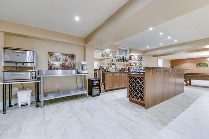 Wet Bar - 2415 Lyndhurst Dr, Oakville - Elite3 & Team at 2415 Lyndhurst Drive, Iroquois Ridge North, Oakville