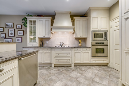 Chef's Kitchen - 2460 Bon Echo Dr, Oakville - Elite3 & Team at 2460 Bon Echo Drive, Iroquois Ridge North, Oakville