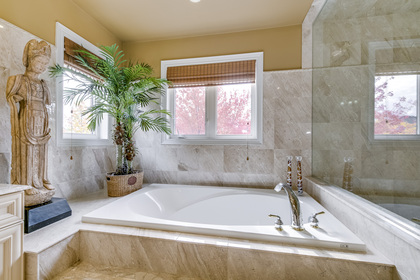 Master Ensuite - 2460 Bon Echo Dr, Oakville - Elite3 & Team at 2460 Bon Echo Drive, Iroquois Ridge North, Oakville