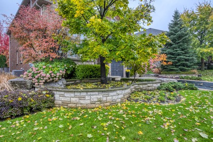Front Yard - 2460 Bon Echo Dr, Oakville - Elite3 & Team at 2460 Bon Echo Drive, Iroquois Ridge North, Oakville