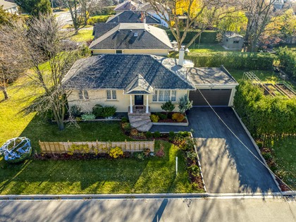 Exterior - 2058 Constance Dr, Oakville - Elite3 & Team at 2058 Constance Drive, Eastlake, Oakville