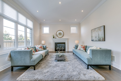 Family Room - 95 North Park Blvd, Oakville - Elite3 & Team at 95 Park Boulevard, Rural Oakville, Oakville