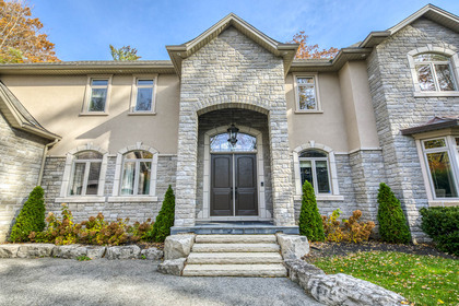 Exterior - 5041 Lakeshore Rd, Burlington - Elite3 & Team at 5041 Lakeshore Road, Appleby, Burlington Exterior - 5041 Lakeshore Rd, Burlington - Elite3 & Team at 5041 Lakeshore Road, Appleby, Burlington