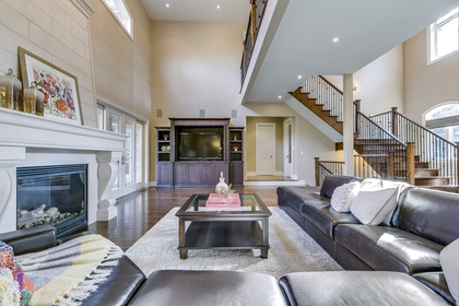 Great Room - 5041 Lakeshore Rd, Burlington - Elite3 & Team at 5041 Lakeshore Road, Appleby, Burlington Great Room - 5041 Lakeshore Rd, Burlington - Elite3 & Team at 5041 Lakeshore Road, Appleby, Burlington