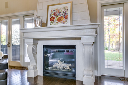 Great Room - 5041 Lakeshore Rd, Burlington - Elite3 & Team at 5041 Lakeshore Road, Appleby, Burlington Great Room - 5041 Lakeshore Rd, Burlington - Elite3 & Team at 5041 Lakeshore Road, Appleby, Burlington